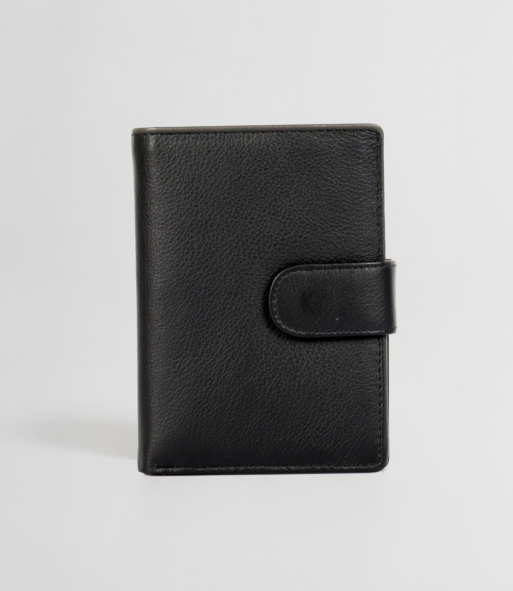Medium Leather Wallet with Zipper Pocket