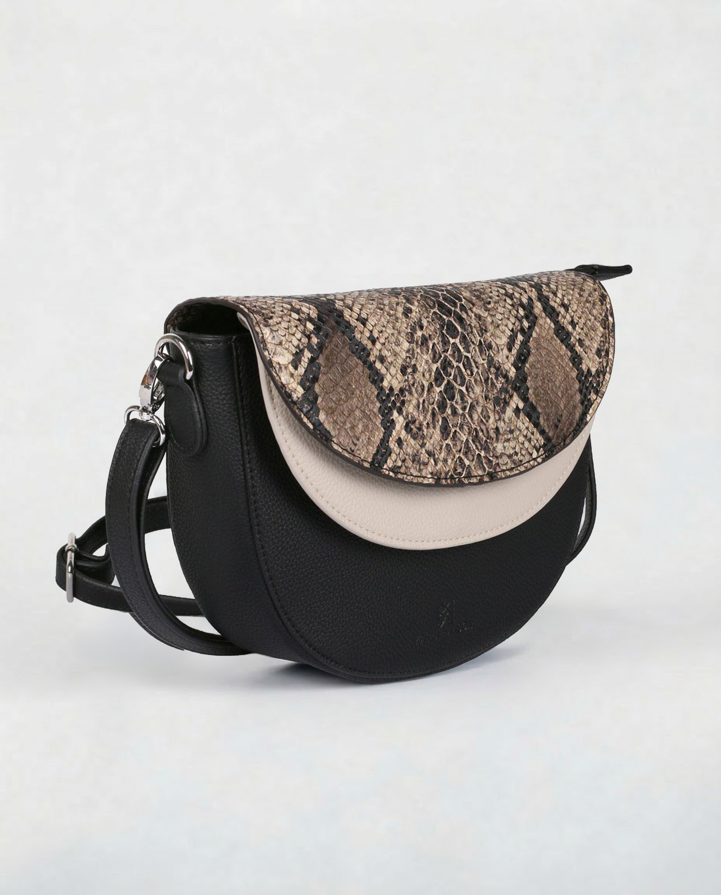 Linda Saddle Crossbody Bag with RFID